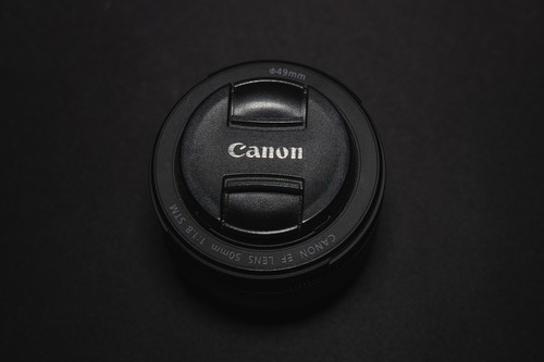Canon 50mm 8 - f/1.8, stm