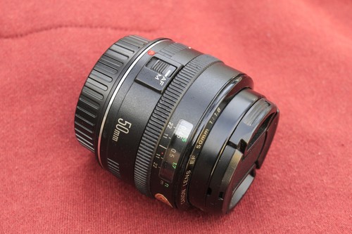 Canon 50mm 8 - 50mm, f/1.8